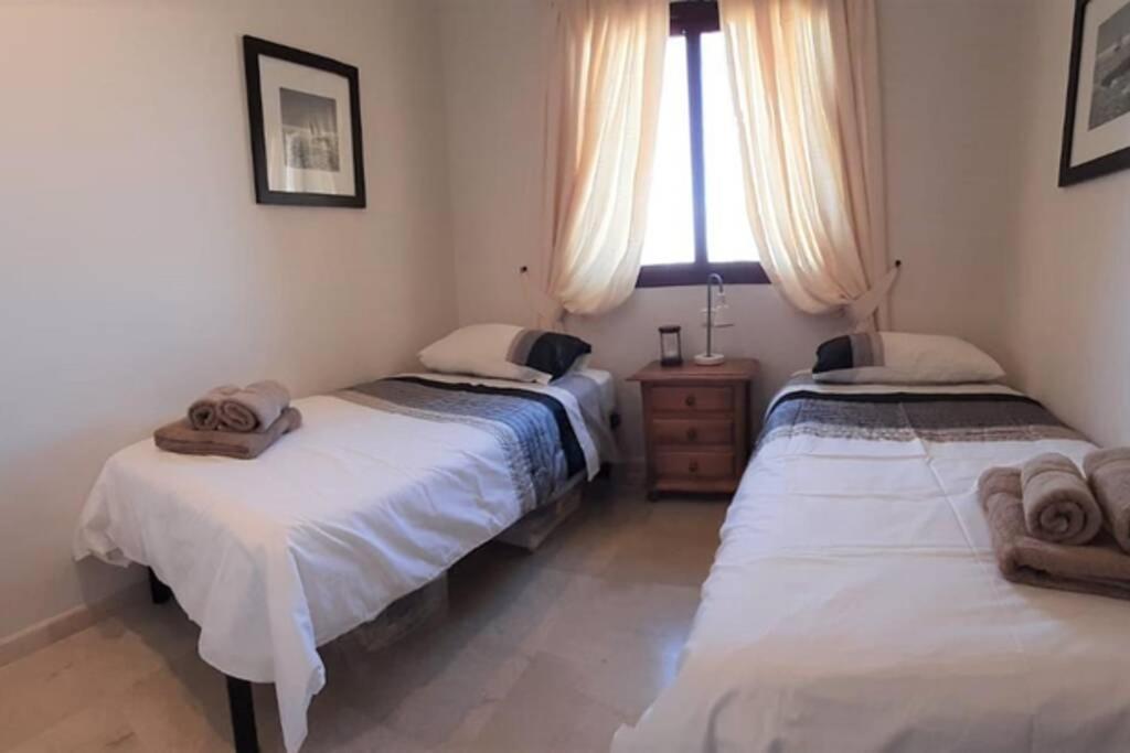 Lovely And Luxury Apartament In Front Of The Beach 洛斯阿尔卡萨雷斯 外观 照片