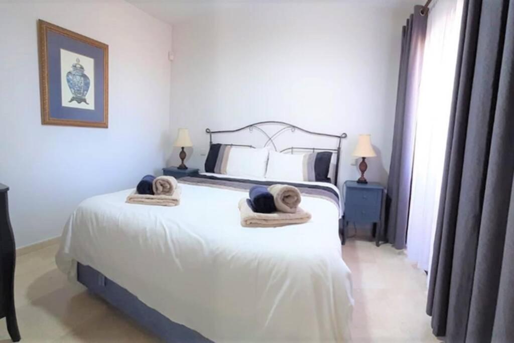 Lovely And Luxury Apartament In Front Of The Beach 洛斯阿尔卡萨雷斯 外观 照片